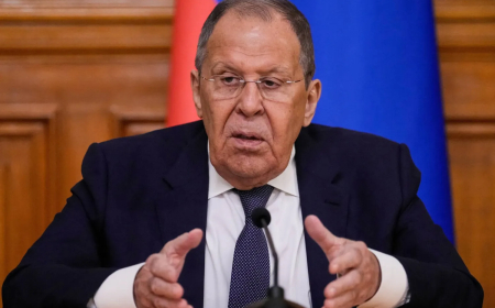 لافروف: العمل جار على تنفيذ أمر بوتين