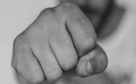 اعتداء وضرب  على امرأة تعمل في الضعارة في البترون