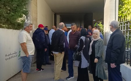 تحرك لأهالي الشرحبيل  أمام مياه الجنوب للمطالبة بتأمين المياه