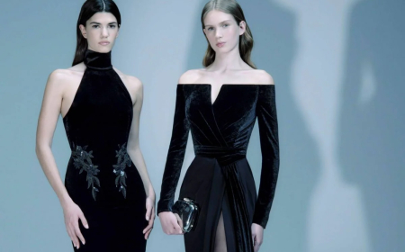 المخمل يعود ملكًا في شتاء 2026: فخامة دافئة تتصدّر منصّات الموضة