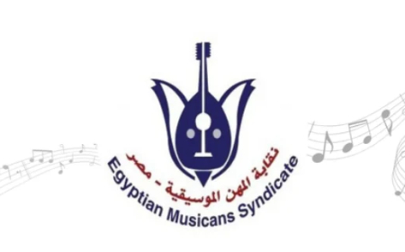 "المهن الموسيقية": بلاغ رسمي ضد مصطفى كامل يتهمه بالسب والقذف