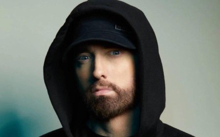 حفل إيمنيم يتحوّل إلى لحظة عائلية لا تُنسى