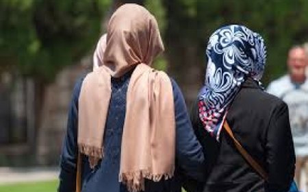 دعوة لإنصاف المرأة المحجبة