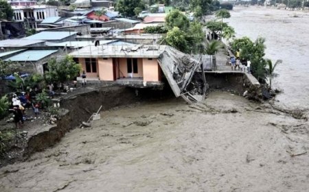 مئات القتلى في فيضانات أندونيسيا وسريلانكا