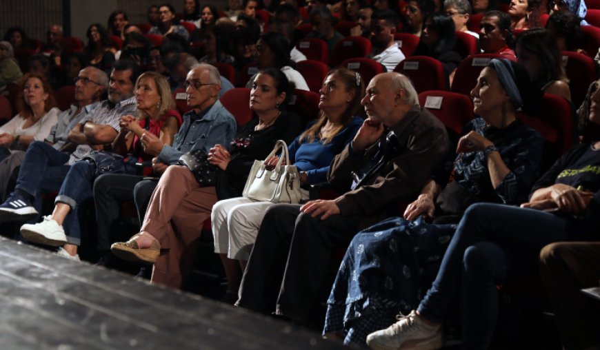 "أطباء بلا حدود" قدمت عرضا مسرحيا بعنوان "غزة – عيتا الشعب – غزة" على مسرح "مونو"