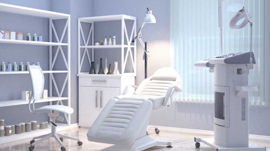 أعمال طبية بلا طبيب.. إقفال مركز تجميل