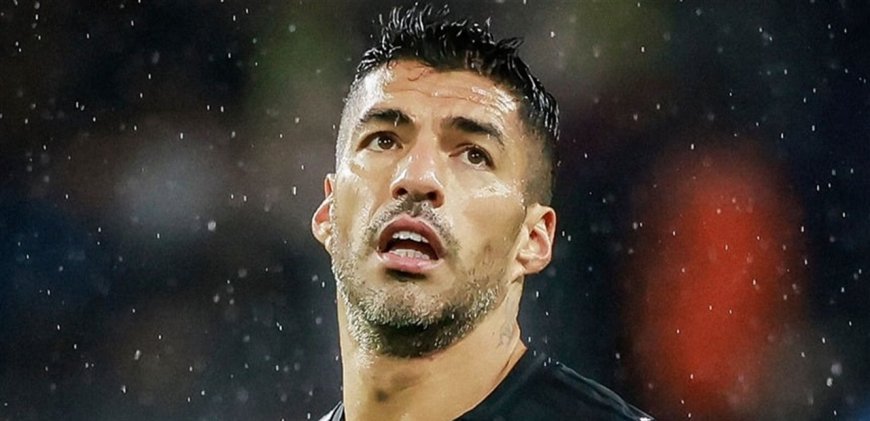 إيقاف سواريز عن مباراة حاسمة.. ما السبب؟