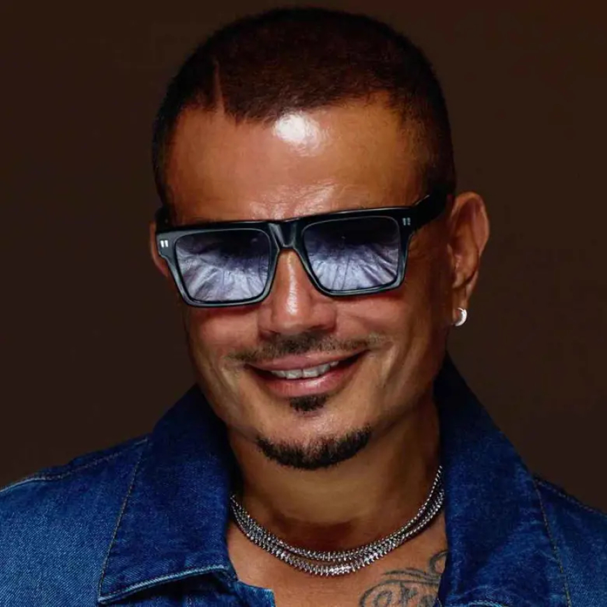 عمرو دياب يخطف الأنظار في العرض الخاص لـ"السلم والثعبان