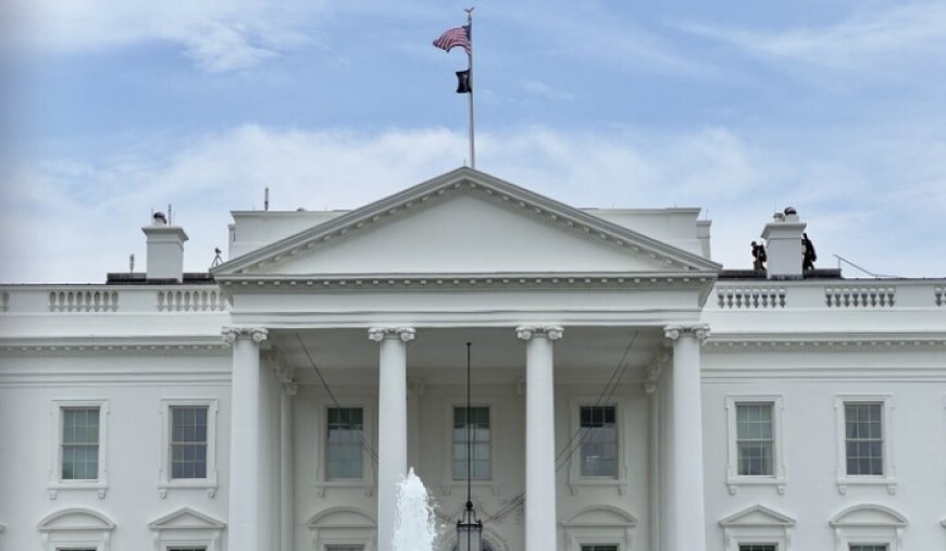 البيت الأبيض اتهم الديموقراطيين بنشر "رواية زائفة" بشأن رسائل إبستين