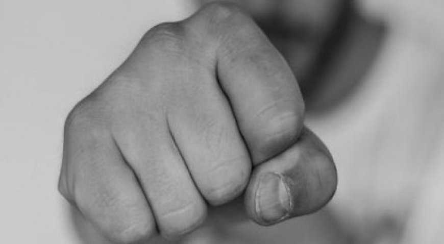 اعتداء وضرب  على امرأة تعمل في الضعارة في البترون