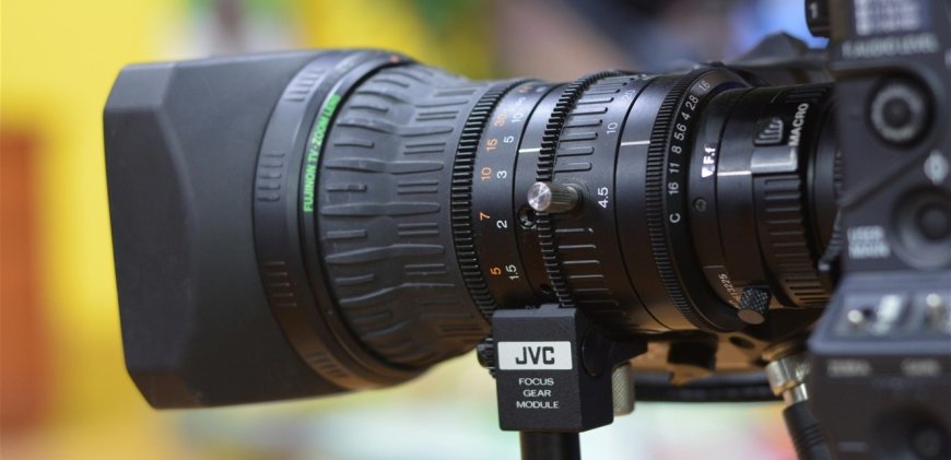 تدخل سياسي يوقف التصوير في برنامج حواري والسبب...إشكال بين ضيفين