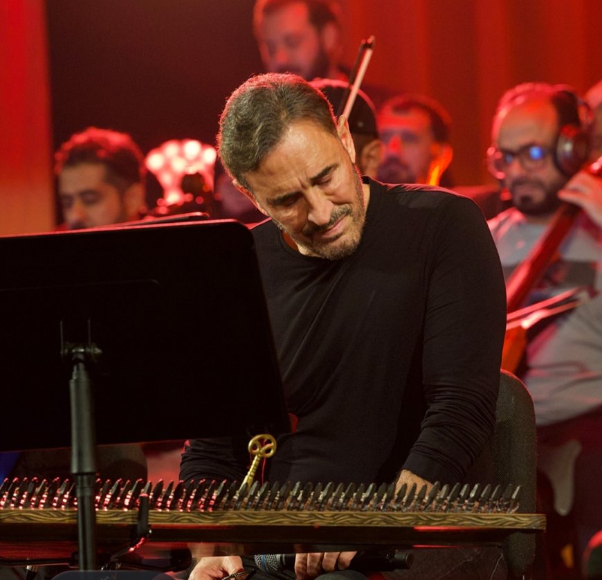 صوت كاظم الساهر يعانق مسرح إثراء في ليلة طربية بالفصحى