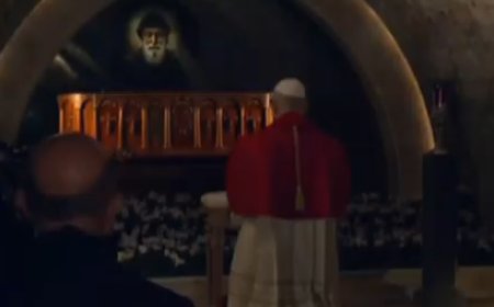 البابا لاون يجول في دير عنايا