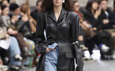 موضة خريف وشتاء 2025–2026: أناقة مريحة وألوان دافئة بنصائح رويدا عاشور