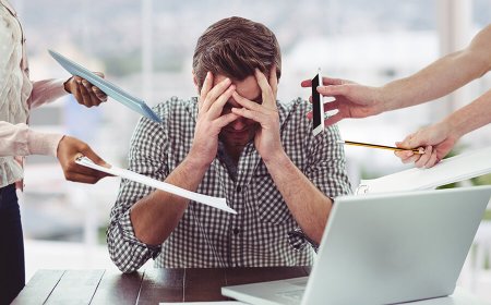 حين نعود… ولا تعود أرواحنا معنا: اكتئاب ما بعد السفر!!