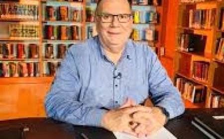 بالكتاب نرتقي روحًا ومعرفةً وإنسانًا