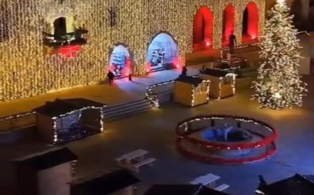 دير القمر تحتفل بالعيد.. واضاءة شجرة الميلاد