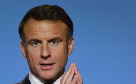 ماكرون يعلن موافقته على بناء حاملة طائرات جديدة تحل مكان الحاملة شارل ديغول