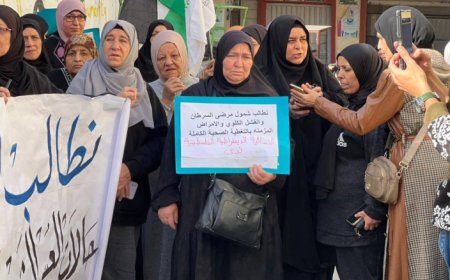 اعتصام في عين الحلوة بدعوة من المنظمة النسائية الديمقراطية الفلسطينية رفضا لسياسة "الأونروا" وتقليص خدماتها لللاجئين