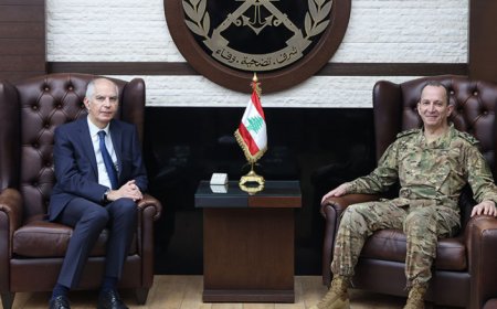 قائد الجيش عرض الاوضاع مع السفير الفرنسي