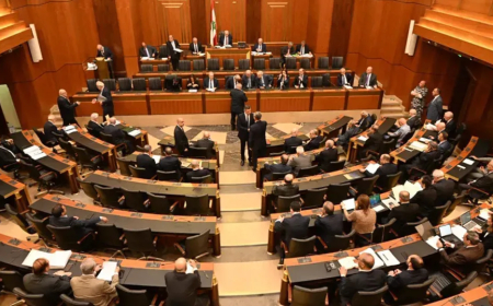 "القوات" مع شخصيات سنيّة لخوض "نزالات سياسية"