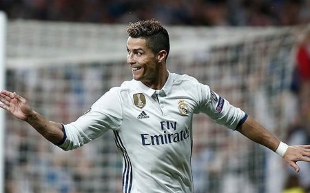 رونالدو يدخل على خط الخلاف بين ريال مدريد وبرشلونة