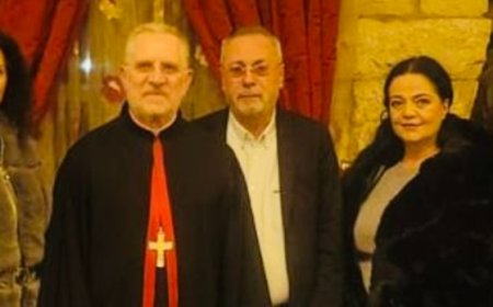 وفد من هيئة قضاء جبيل في "الوطني الحر" زار المطران عون معايدا