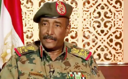 البرهان يبلغ السعودية تجميد إنشاء القواعد العسكرية على البحر الأحمر بما فيها القاعدة الروسية