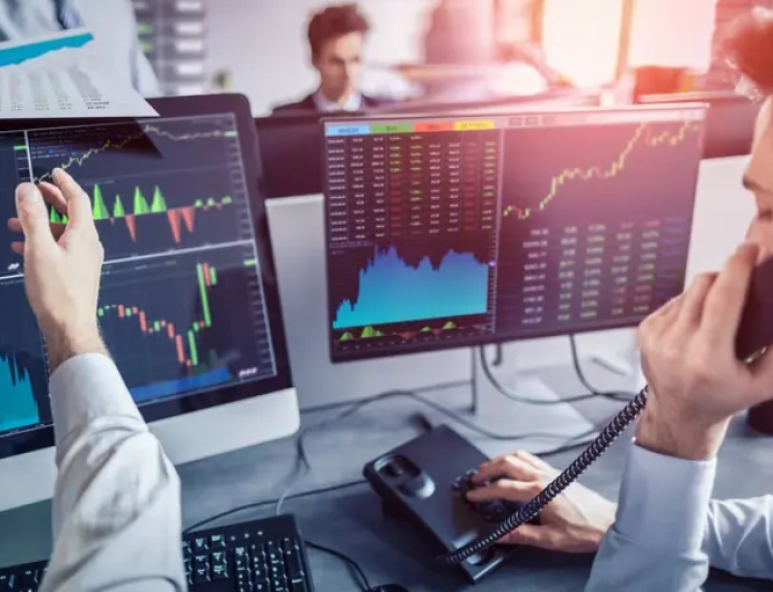 ارتفاع الأسهم الأوروبية بدعم من قطاعي الصناعات والبنوك