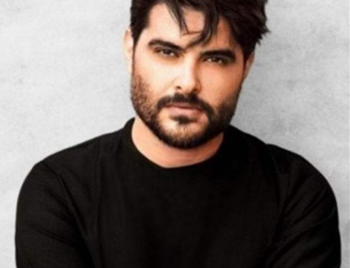 ناصيف زيتون ينهار بالبكاء..