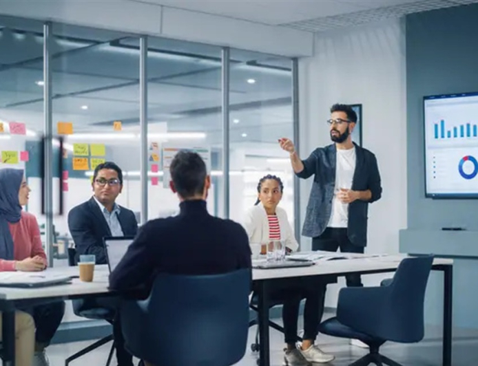 كي يتعاطى الناس معك بجدية.. اليك ما يجب أن تفعله