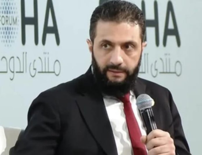 الشرع: اسرائيل شنت الف غارة و400 توغل في سوريا