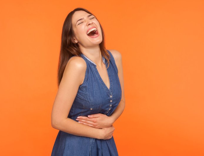 الضحك دواء مجاني لجسم الانسان.. كيف يؤثر على صحتنا؟