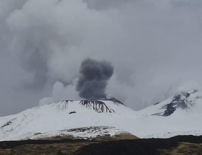 البركان ينشط.. وأوروبا تتأهب