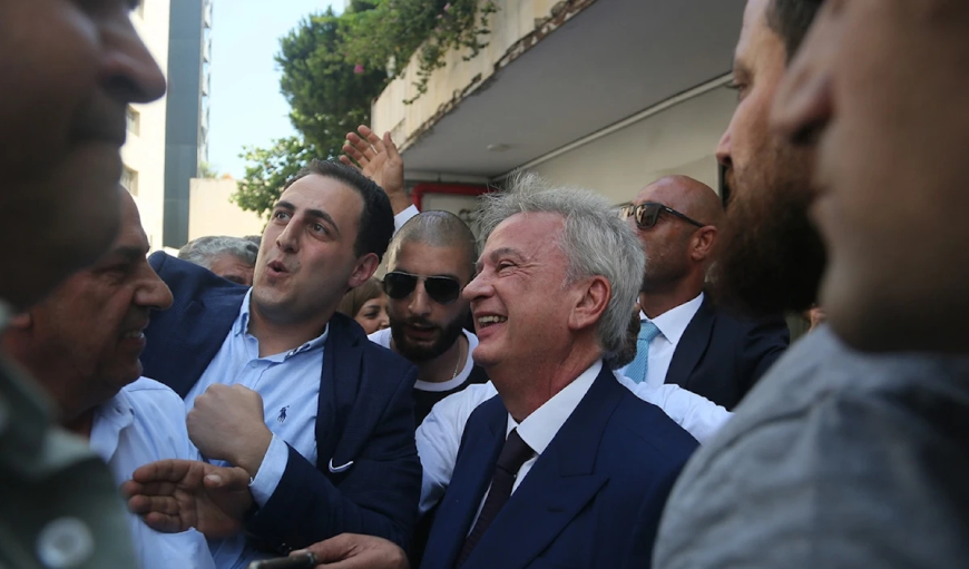 رياض سلامة للسياسيين والمصارف: أنتم أسوأ مني