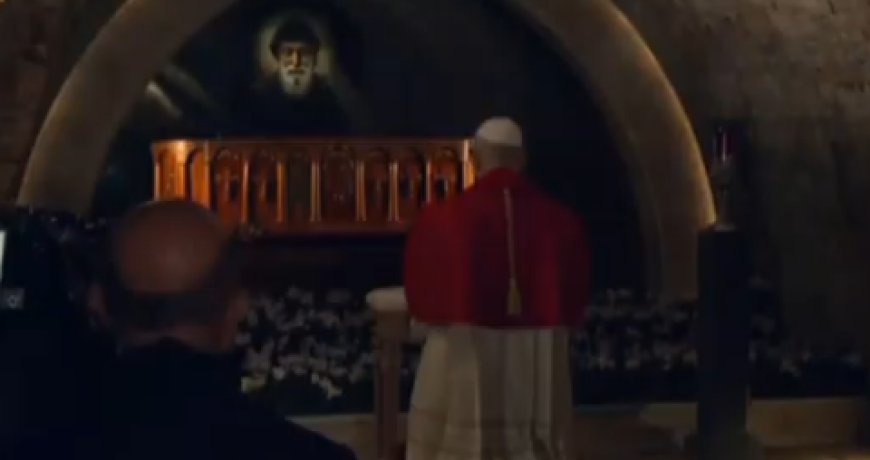 البابا لاون يجول في دير عنايا