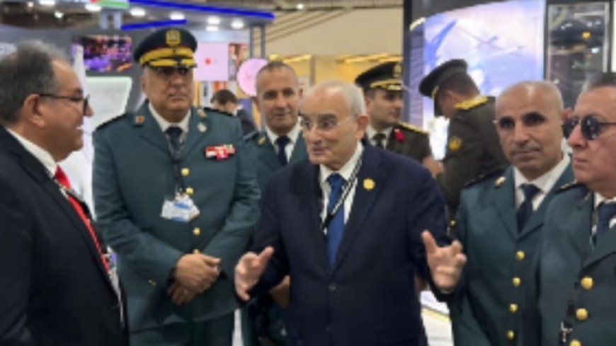 وزير الدفاع ينهي زيارته الى مصر
