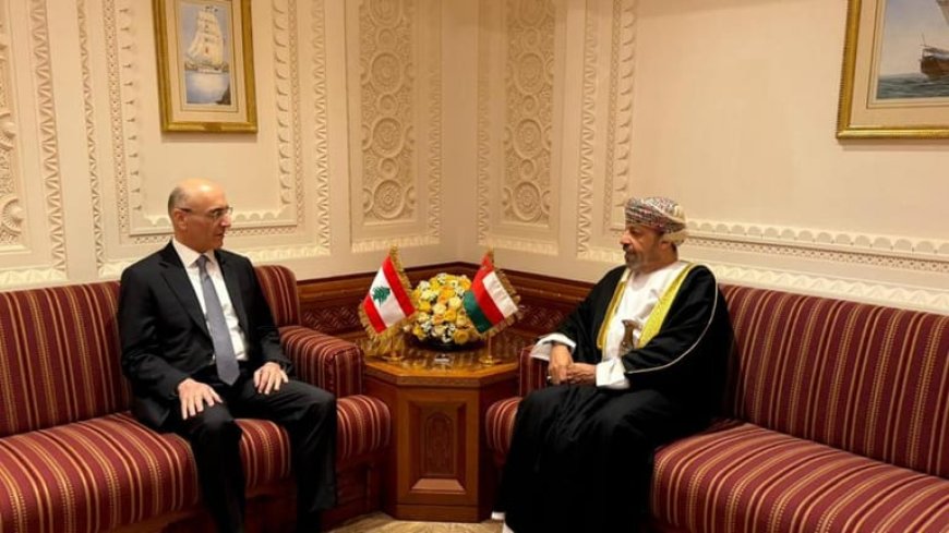 الحجار يلتقي نظيره العماني في مسقط