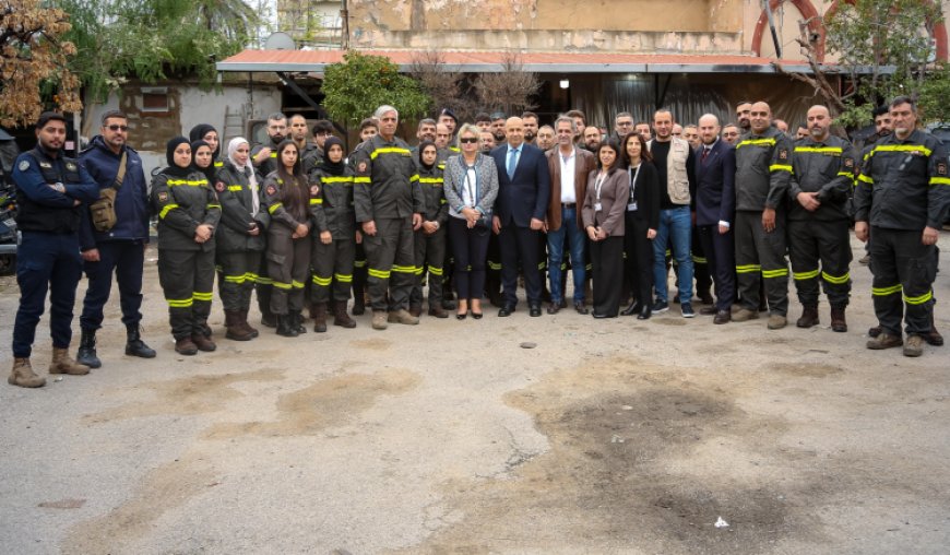 الدفاع المدني تسلم هبة نظام طاقة شمسية لمركز برج البراجنة الإقليمي مقدمة من سفارة بولندا بالتعاون مع PCPM