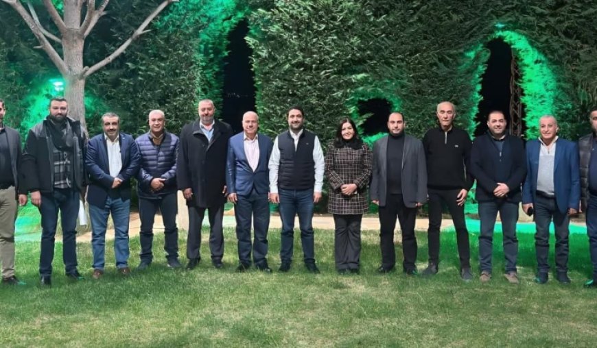 وفد من اتحاد بلديات الغرب والشحّار زار الغريب وبحث معه في معالجة الازدحام المروري عند مستديرة قبرشمون