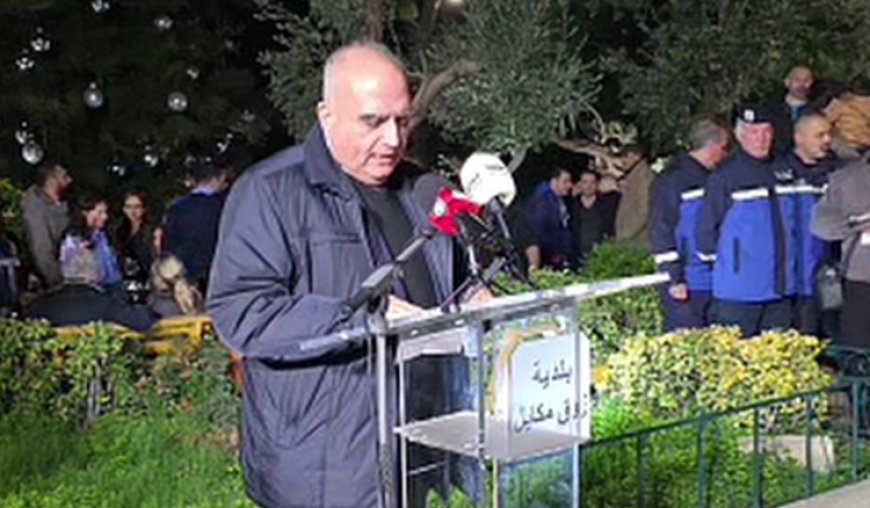 زوق مكايل أضاءت شجرة الميلاد وأطلقت مهرجان "Lights of Christmas"