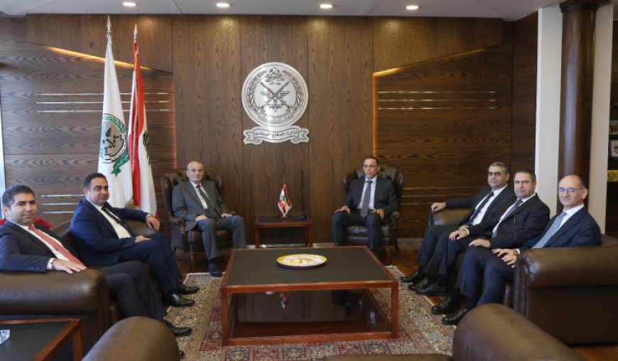 منسى استقبل مفوّض الحكومة لدى المحكمة العسكرية