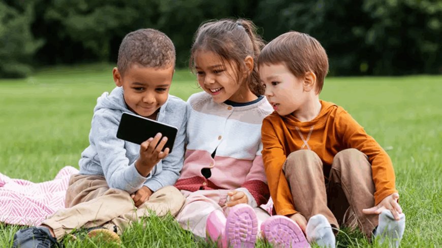 مخاطر استخدام الهواتف الذكية لدى الأطفال.. هذا ما كشفته دراسة