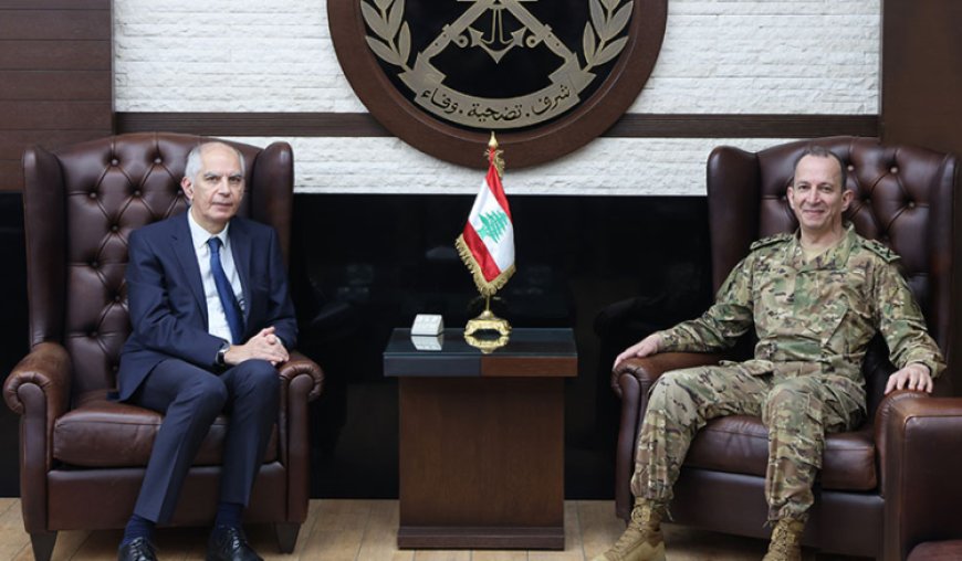 قائد الجيش عرض الاوضاع مع السفير الفرنسي