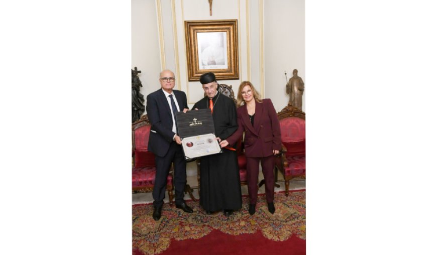 الراعي منح وسام مار مارون للسكرتير الأول لسفارة فرسان مالطا في قبرص فادي رومانوس