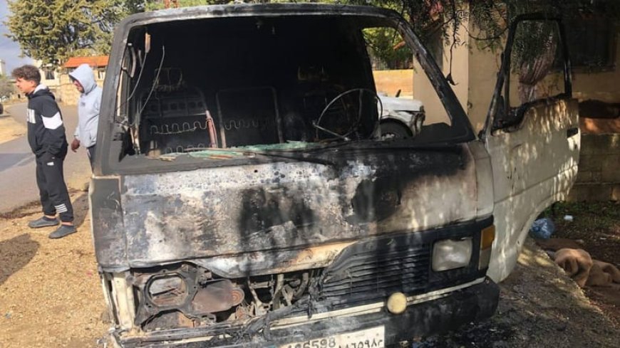 احتراق "فان" في الجميجمة- بنت جبيل