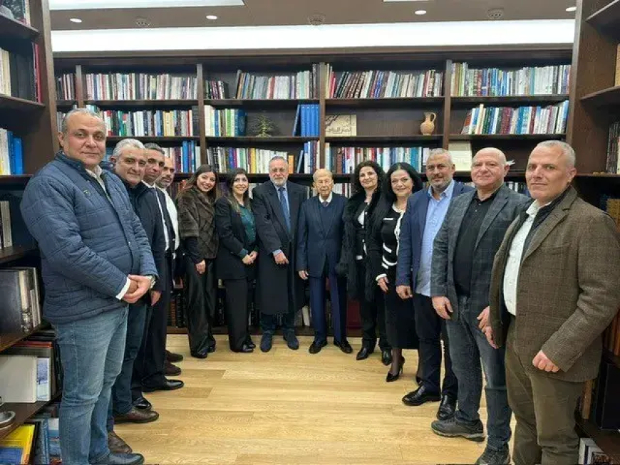 وفد هيئة قضاء جبيل في "الوطني الحر" زار الرئيس ميشال عون معايدا