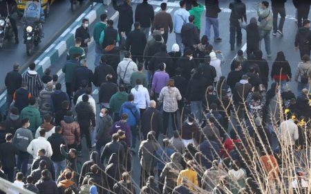 ماذا يجري في إيران؟ الأسباب والنتائج المحتملة