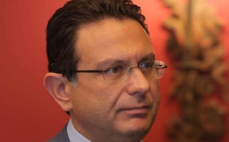 "الأهبل وأهله".. من يقصد فريد هيكل الخازن؟