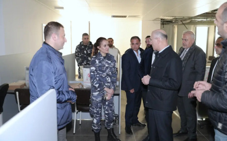 وزير الداخلية جال في مبنى هيئة إدارة السير وغرفة التحكم المروري واطلع على الأضرار والتحديات